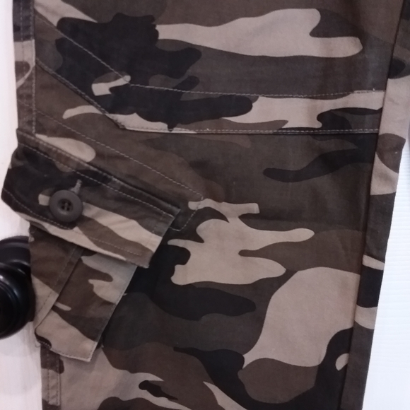 Women's Ochenta Camo Pants Size 10 New With Tags - Picture 7 of 16